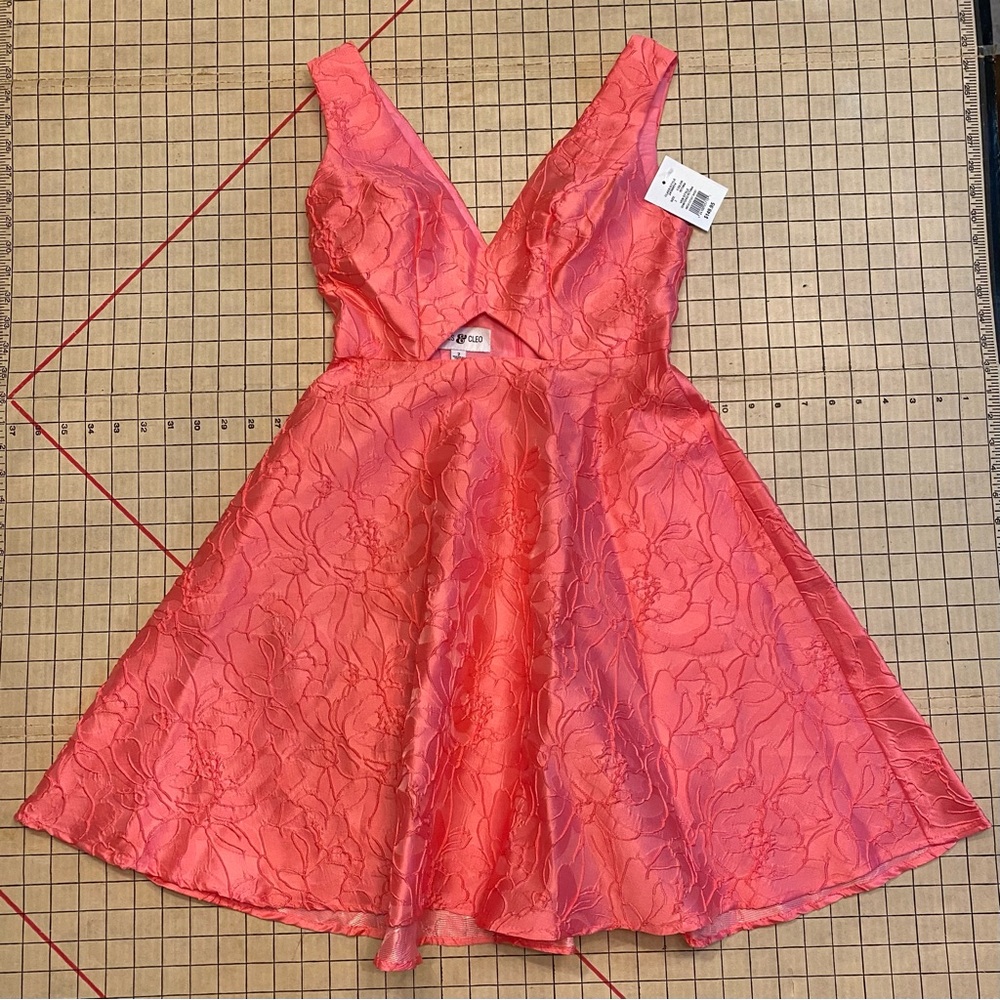 NWT short textured jacquard A-line fit and flare skater dress, pink, size 2